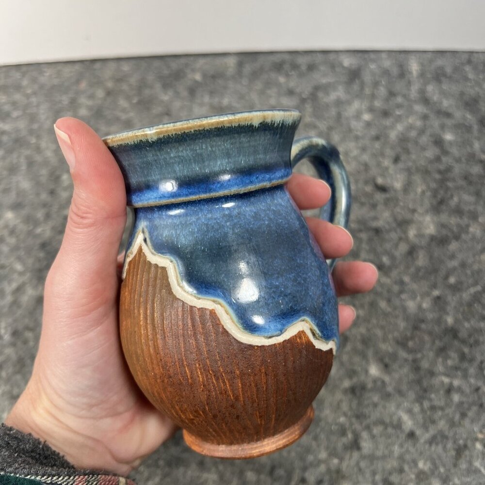 Studio Pottery Belly Coffee Mug Blue Drip Glaze Brown Carved Signed By KERRY IC - Picture 9 of 12